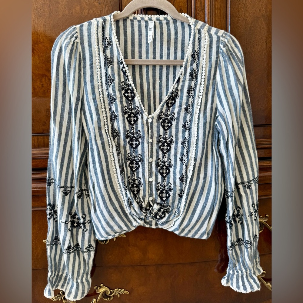 Zara Gray and White Striped Embroidered Blouse